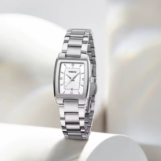 2026 Reloj de mujer plata negro acero inoxidable